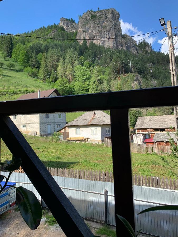 Acasa In Bicaz-Chei - Camere De Inchiriat Cheile Bicazului Luaran gambar