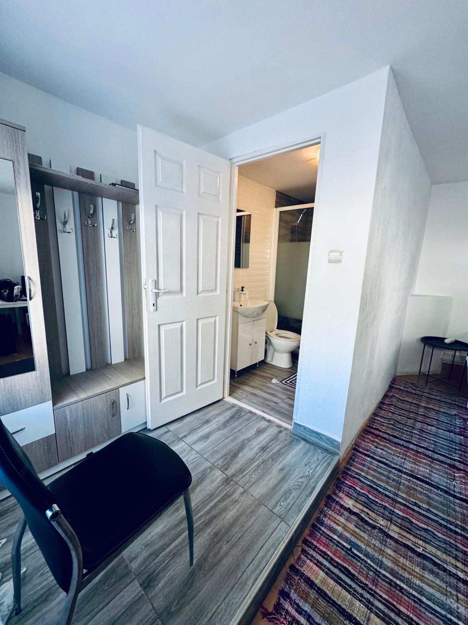 Acasa In Bicaz-Chei - Camere De Inchiriat Cheile Bicazului Luaran gambar