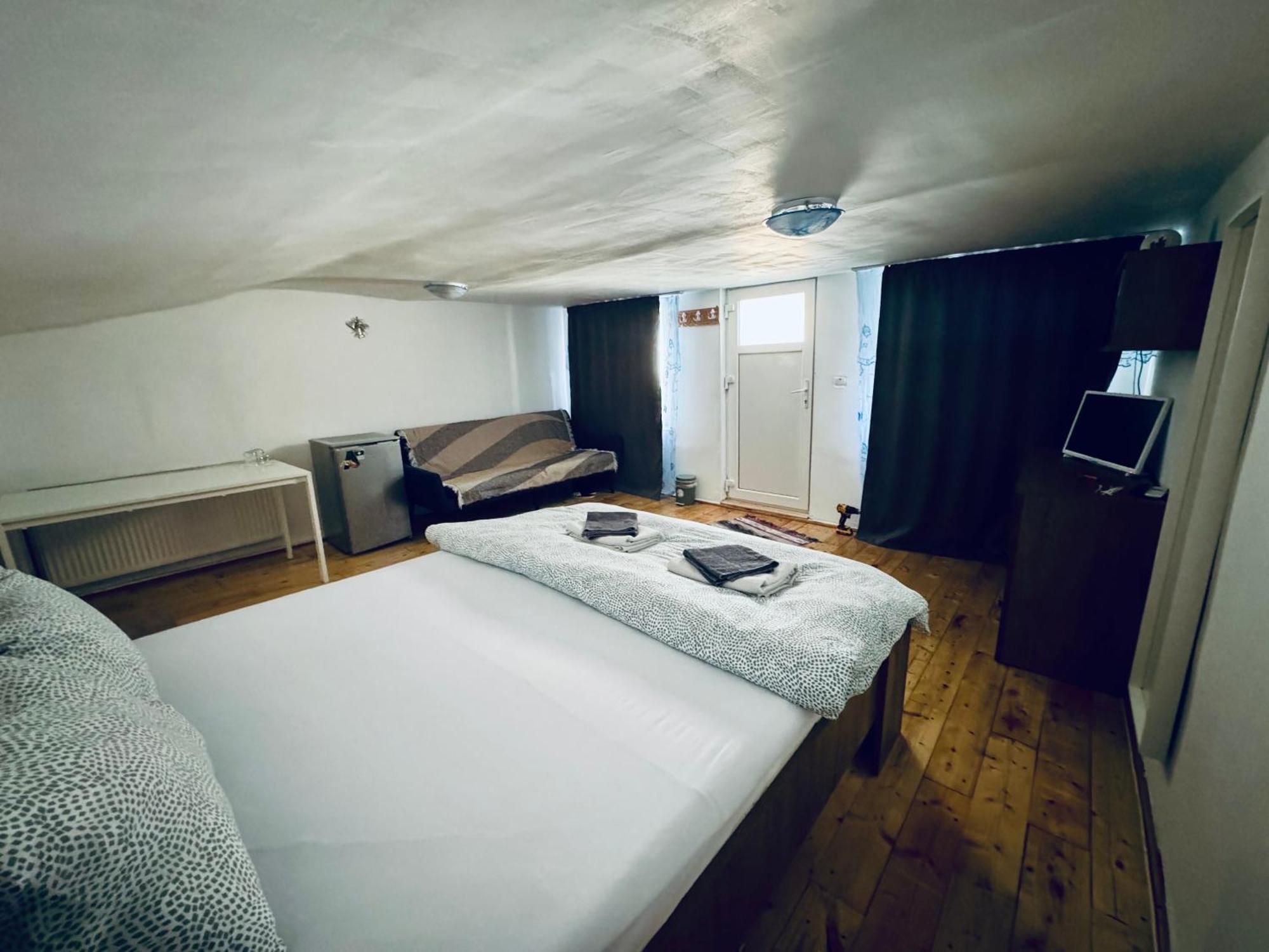 Acasa In Bicaz-Chei - Camere De Inchiriat Cheile Bicazului Luaran gambar